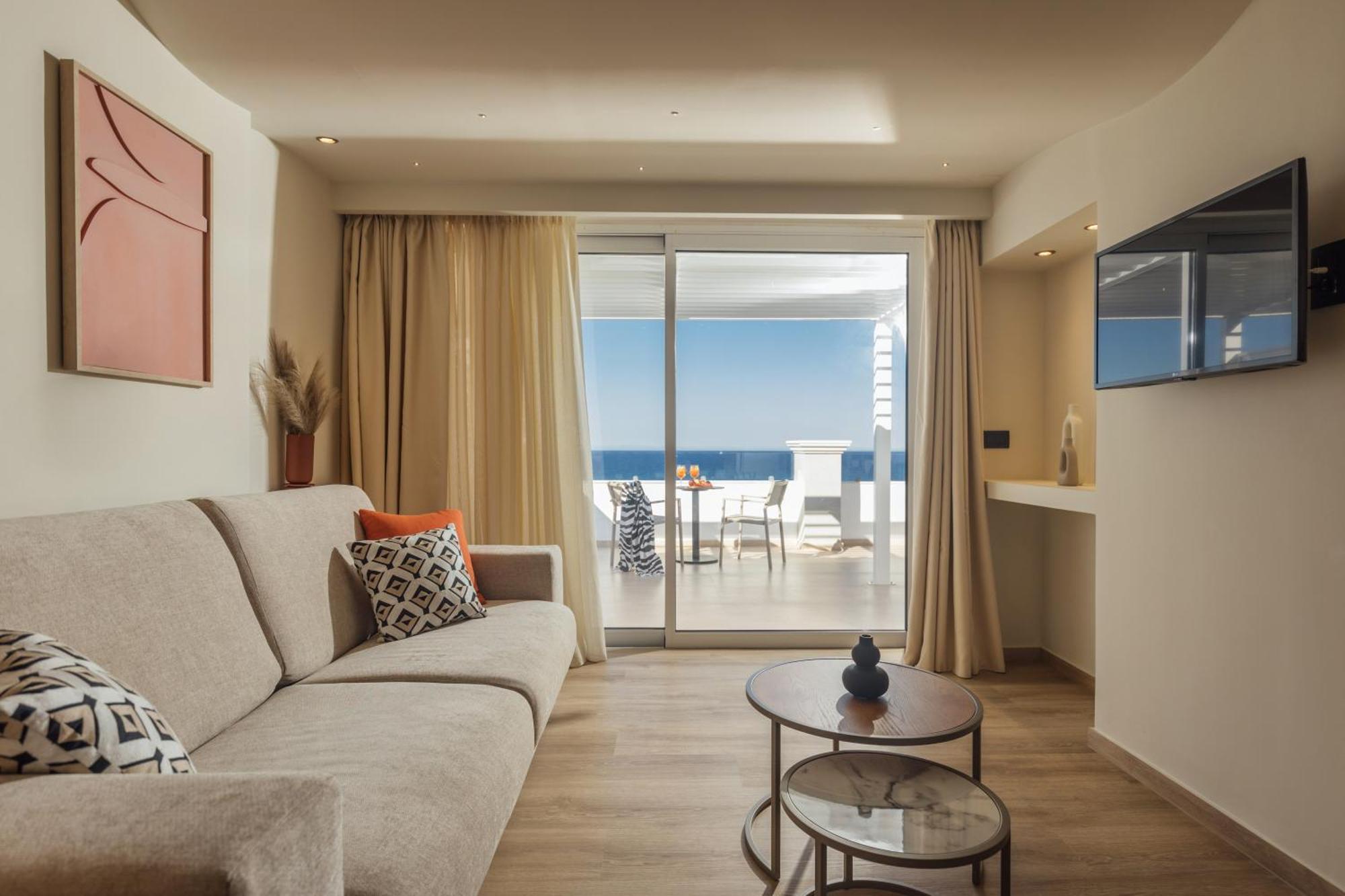 Alexandra Beach Resort & Spa チィリヴィ エクステリア 写真